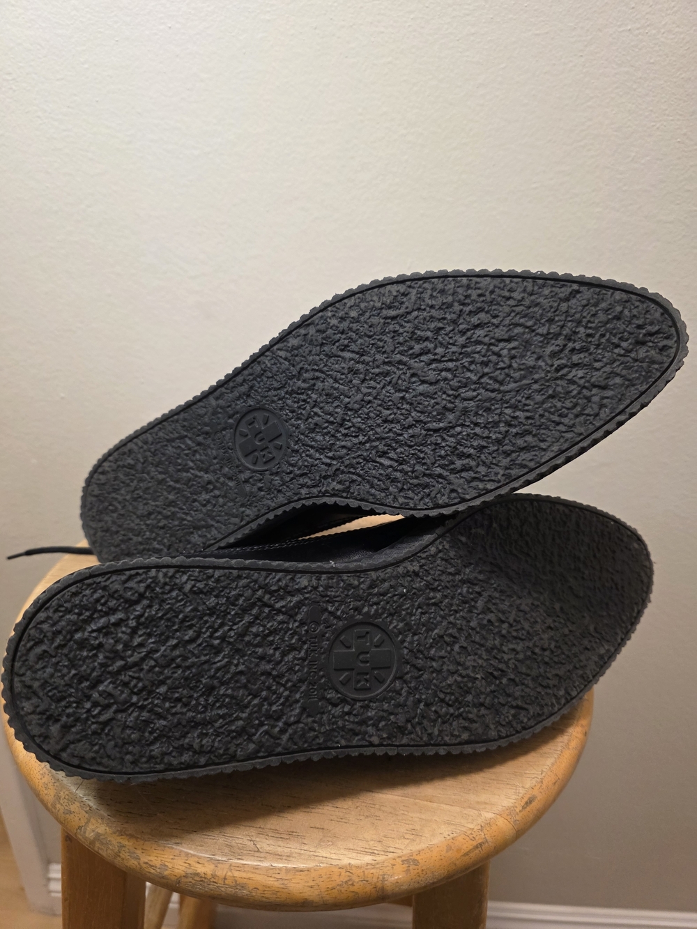 T.U.K. Black and White Men’s Wingtip Creeper Dress Shoes - Picture 6 of 6